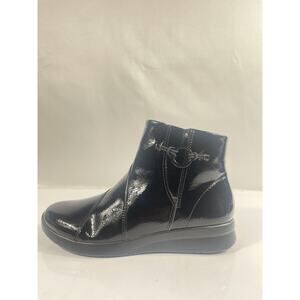 Clarks Boots Womens 8.5 Black Patent Ellowyn Deva Ankle Wedge Booties Comfort
